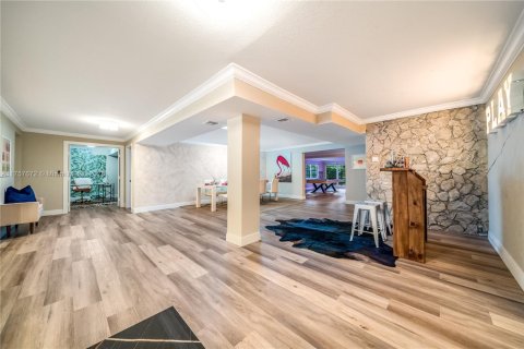 House in Oakland Park, Florida 5 bedrooms, 413.04 sq.m. № 1860266 - photo 22