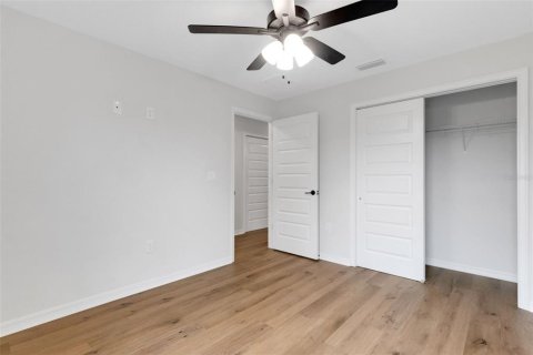 Commercial property in Lakeland, Florida 4 bedrooms, 96.99 sq.m. № 1901024 - photo 20