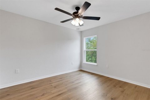 Commercial property in Lakeland, Florida 4 bedrooms, 96.99 sq.m. № 1901024 - photo 18