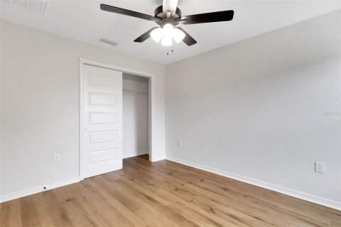 Commercial property in Lakeland, Florida 4 bedrooms, 96.99 sq.m. № 1901024 - photo 21