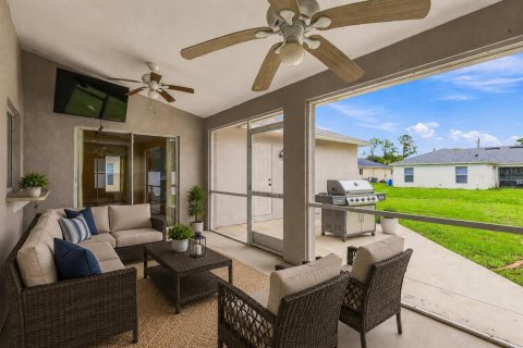 House in North Port, Florida 3 bedrooms, 181.35 sq.m. № 2226408 - photo 24