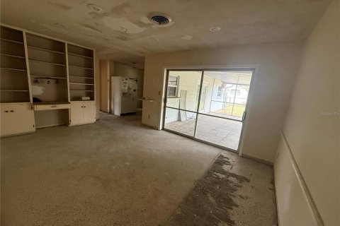Casa en venta en Winter Park, Florida, 4 dormitorios, 153.38 m2 № 2123206 - foto 17