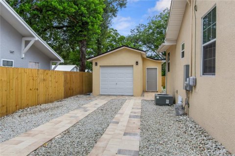 Villa ou maison à vendre à Tampa, Floride: 4 chambres, 122.91 m2 № 1256993 - photo 24