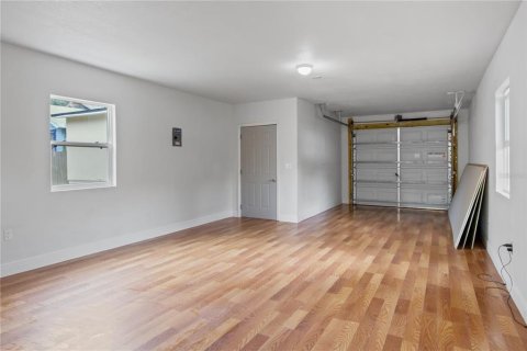 House in Tampa, Florida 4 bedrooms, 122.91 sq.m. № 1256993 - photo 22