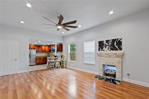 Villa ou maison à vendre à Tampa, Floride: 4 chambres, 122.91 m2 № 1256993 - photo 6