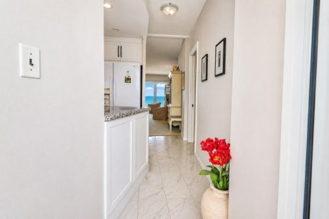 Condominio en venta en Pompano Beach, Florida, 2 dormitorios, 74.32 m2 № 2341008 - foto 14