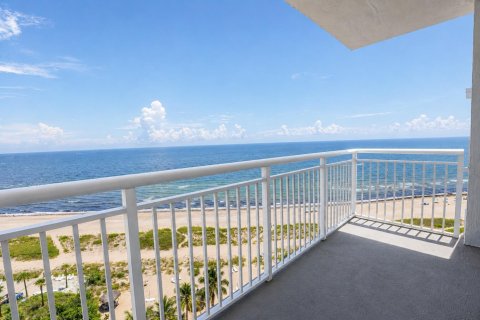 Condominio en venta en Pompano Beach, Florida, 2 dormitorios, 74.32 m2 № 2341008 - foto 3