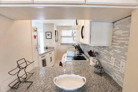 Condominio en venta en Pompano Beach, Florida, 2 dormitorios, 74.32 m2 № 2341008 - foto 12