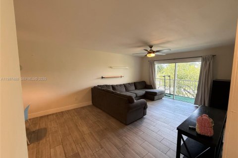 Condominio en alquiler en Cutler Bay, Florida, 2 dormitorios, 110.65 m2 № 2048715 - foto 3