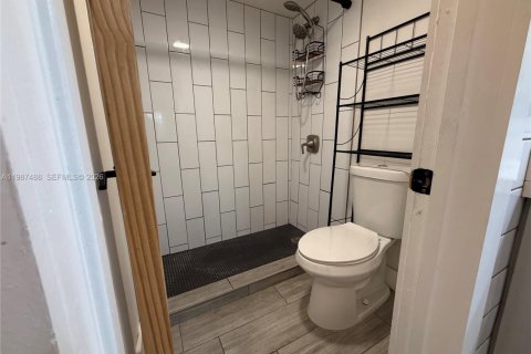 Condominio en alquiler en Cutler Bay, Florida, 2 dormitorios, 110.65 m2 № 2048715 - foto 14