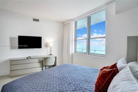 Condo in Hollywood, Florida, 3 bedrooms  № 1959177 - photo 29