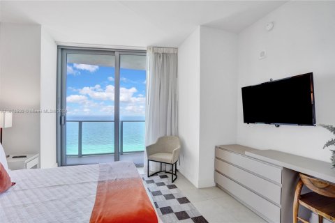 Condo in Hollywood, Florida, 3 bedrooms  № 1959177 - photo 26