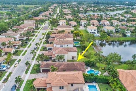 House in Jupiter, Florida 4 bedrooms, 216.83 sq.m. № 1058910 - photo 1