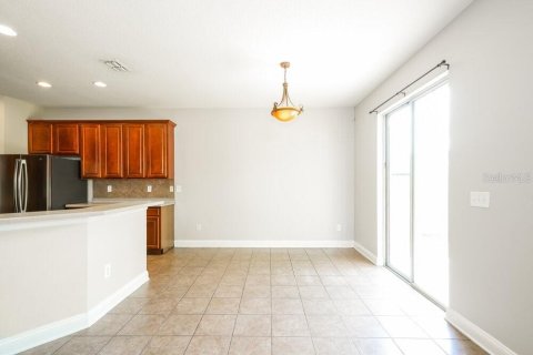 House in Land O' Lakes, Florida 3 bedrooms, 211.17 sq.m. № 2100546 - photo 7