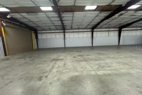 Propiedad comercial en alquiler en Brooksville, Florida, 780.38 m2 № 2210846 - foto 6
