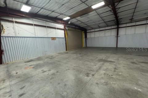 Propiedad comercial en alquiler en Brooksville, Florida, 780.38 m2 № 2210846 - foto 5