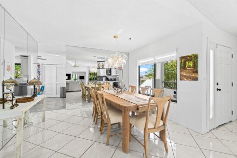 Condo in Delray Beach, Florida, 2 bedrooms  № 2251491 - photo 6