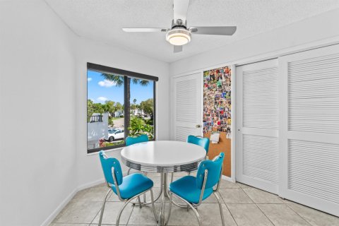 Condo in Delray Beach, Florida, 2 bedrooms  № 2251491 - photo 15