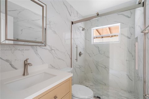 Снять в аренду виллу или дом в Майами, Флорида 4 спальни, 151.15м2, № 2046601 - фото 11