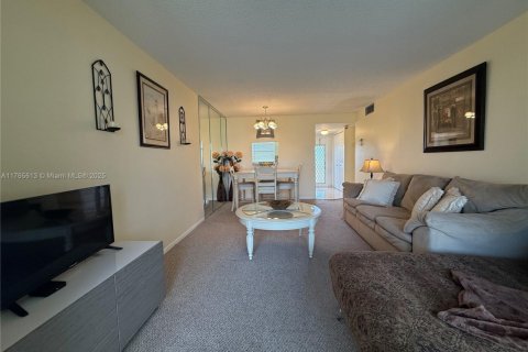 Condo in Sunrise, Florida, 1 bedroom  № 1736184 - photo 23