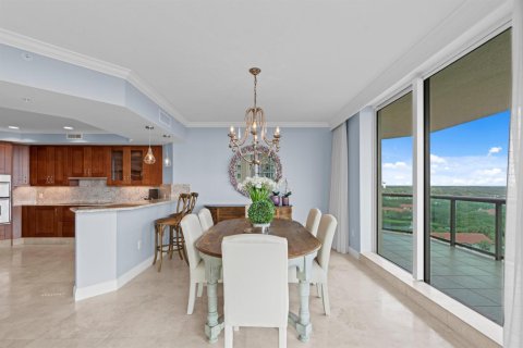 Condo in Palm Beach Gardens, Florida, 3 bedrooms  № 2181374 - photo 8