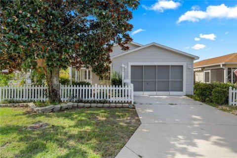 Casa en The Villages, Florida 2 dormitorios, 107.4 m2 № 2266645