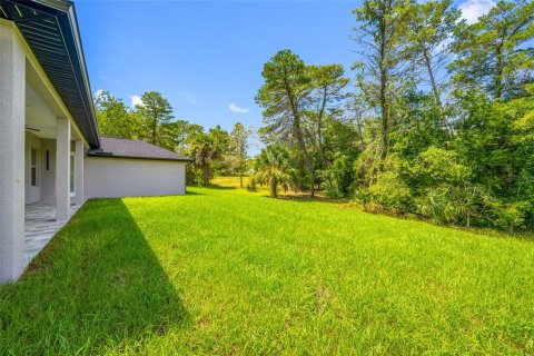 Villa ou maison à vendre à Weeki Wachee, Floride: 4 chambres, 191.47 m2 № 2412629 - photo 18