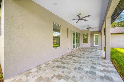 Villa ou maison à vendre à Weeki Wachee, Floride: 4 chambres, 191.47 m2 № 2412629 - photo 16