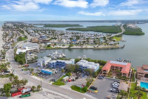 Propiedad comercial en venta en Englewood, Florida, 1675.49 m2 № 1847827 - foto 9