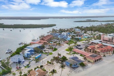 Propiedad comercial en venta en Englewood, Florida, 1675.49 m2 № 1847827 - foto 10