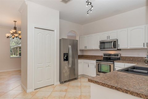 House in Kissimmee, Florida 4 bedrooms, 408.77 sq.m. № 1869426 - photo 12