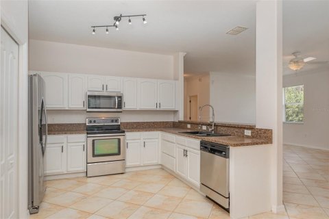 House in Kissimmee, Florida 4 bedrooms, 408.77 sq.m. № 1869426 - photo 11
