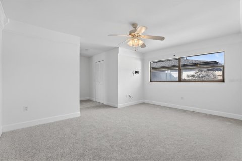House in Altamonte Springs, Florida 4 bedrooms, 171.78 sq.m. № 2305954 - photo 27