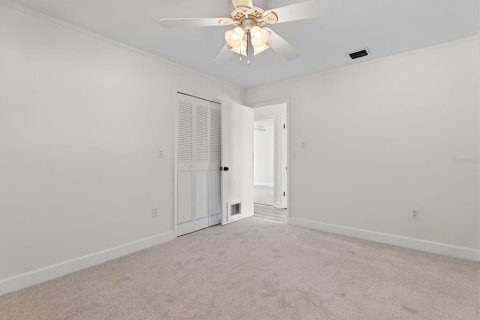 House in Altamonte Springs, Florida 4 bedrooms, 171.78 sq.m. № 2305954 - photo 22