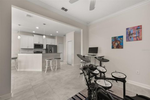 House in Winter Haven, Florida 2 bedrooms, 128.67 sq.m. № 1630651 - photo 25