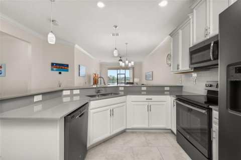 House in Winter Haven, Florida 2 bedrooms, 128.67 sq.m. № 1630651 - photo 7