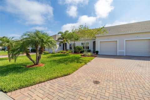 House in Winter Haven, Florida 2 bedrooms, 128.67 sq.m. № 1630651 - photo 4