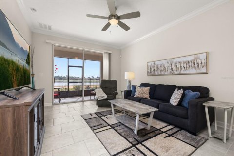 House in Winter Haven, Florida 2 bedrooms, 128.67 sq.m. № 1630651 - photo 17
