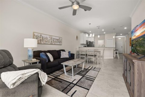 House in Winter Haven, Florida 2 bedrooms, 128.67 sq.m. № 1630651 - photo 15