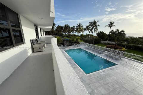 Condominio en alquiler en Miami Beach, Florida, 2 dormitorios, 95.78 m2 № 1896726 - foto 23