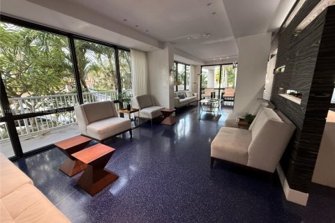 Condominio en alquiler en Miami Beach, Florida, 2 dormitorios, 95.78 m2 № 1896726 - foto 25