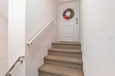 Adosado en venta en New Port Richey, Florida, 3 dormitorios, 153.47 m2 № 1793196 - foto 4