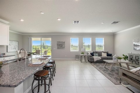House in Lutz, Florida 5 bedrooms, 285.95 sq.m. № 2278033 - photo 13