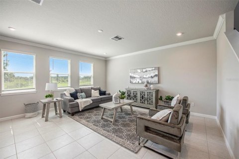 House in Lutz, Florida 5 bedrooms, 285.95 sq.m. № 2278033 - photo 11