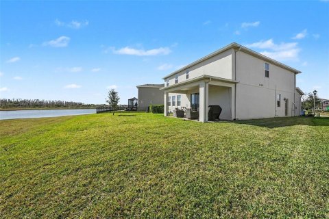 House in Lutz, Florida 5 bedrooms, 285.95 sq.m. № 2278033 - photo 5