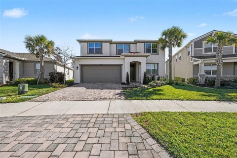 House in Lutz, Florida 5 bedrooms, 285.95 sq.m. № 2278033 - photo 4