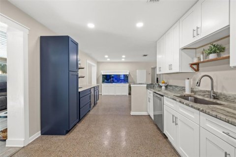 Casa en venta en Tampa, Florida, 3 dormitorios, 118.54 m2 № 2418701 - foto 8