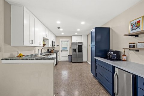 Casa en venta en Tampa, Florida, 3 dormitorios, 118.54 m2 № 2418701 - foto 6