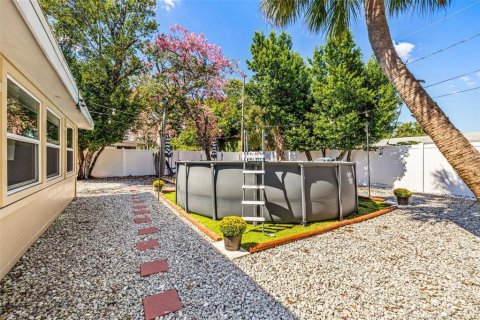 Casa en venta en Tampa, Florida, 3 dormitorios, 118.54 m2 № 2418701 - foto 27