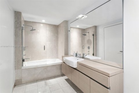 Купить кондоминиум в Майами, Флорида 2 спальни, 132.85м2, № 2034943 - фото 17